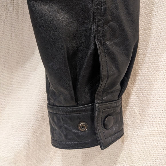 Danier Genuine Leather Vintage Bomber Jacket - Picture 6 of 6